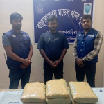 বাঞ্ছারামপুরে ১১ কেজি গাঁজাসহ প্রাইভেটকার উদ্ধার, মাদক কারবারি গ্রেপ্তার ১