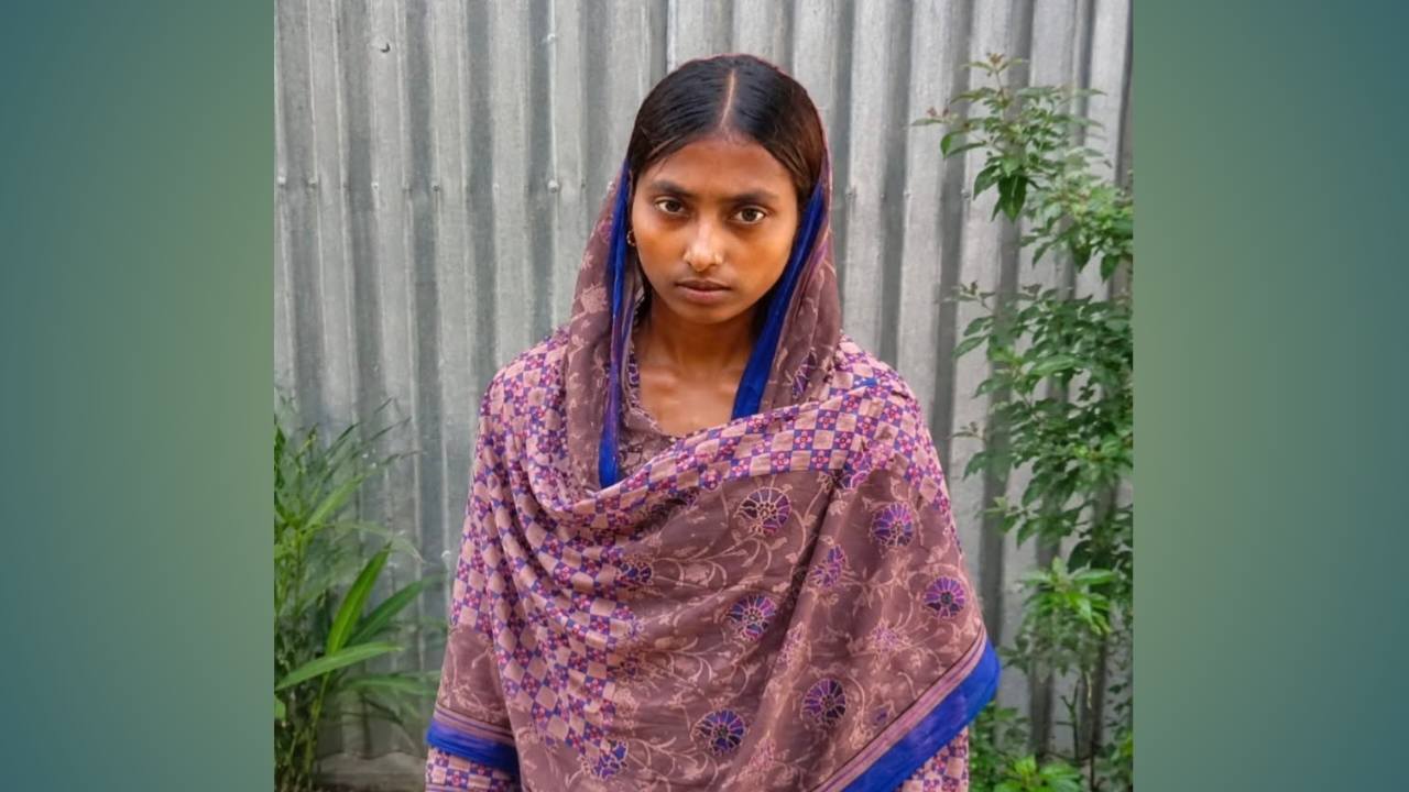 বাঞ্ছারামপুরে গৃহবধূর রহস্যজনক মৃত্যু, গলায় দাগ ঘিরে স্বামীকে নিয়ে পরিবারের সন্দেহ