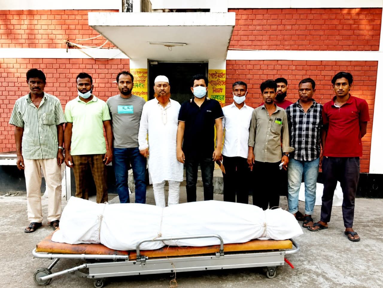 ফেসবুকে ছবি দেখে নাসিরনগরে ডোবা থেকে উদ্ধার যুবকের পরিচয় শনাক্ত