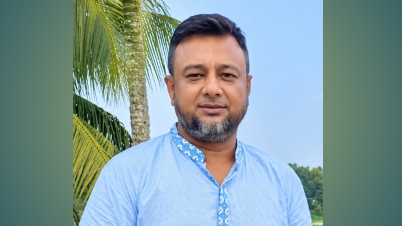 ফরদাবাদ আদর্শ উচ্চ বিদ্যালয়ের এডহক কমিটির সভাপতি আবু ইউসুফ সরকার টিটু-কে অভিনন্দন