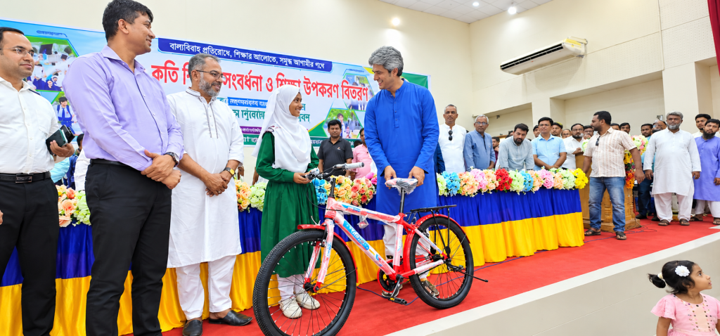 বাঞ্ছারামপুরে ১১০ কৃতি শিক্ষার্থীকে সংবর্ধনা, ২৬০ নারী শিক্ষার্থী পেল বাইসাইকেল