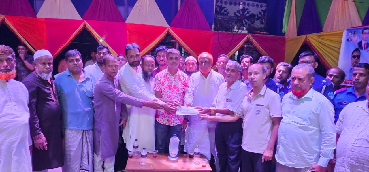 ধর্ম যার যার, উৎসব সবার আমরা সবাই বাঙালি, সংখ্যালঘু নই’: স্বপন শিকদার